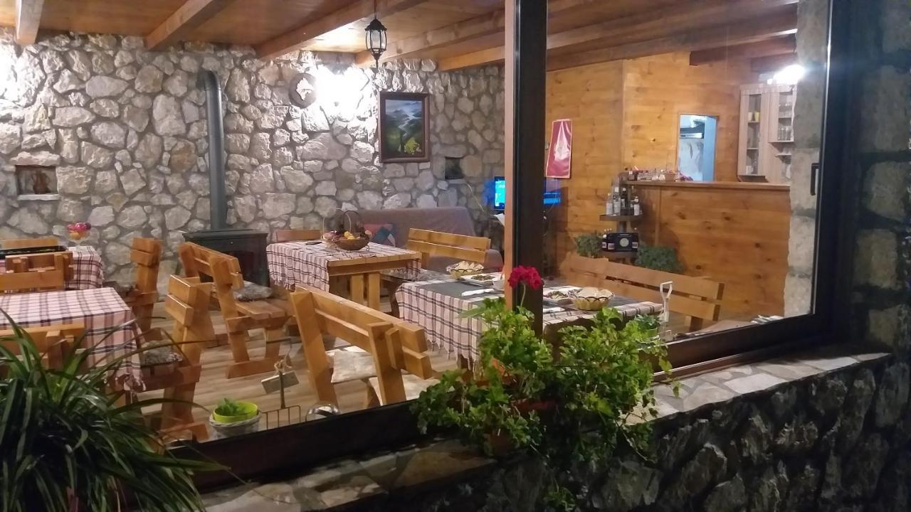 Village House - Novak Rijecani Рієка Црноєвіча Екстер'єр фото
